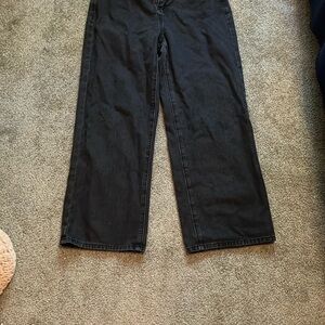 Black Straight Leg Jeans with Classic Style